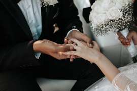 出轨后男性如何挽回女性的策略 出轨后男性如何挽回女性的策略